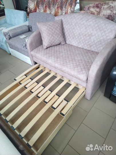 Диван и кресло