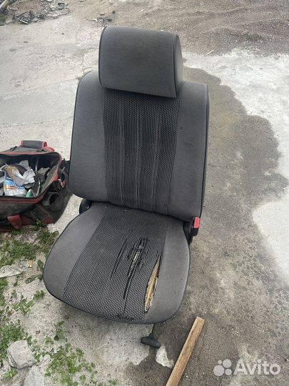 Передние сиденья bmw e30