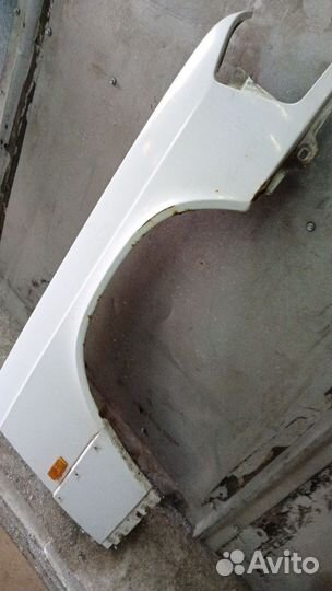 Крыло переднее Mercedes w201 e190 рестайлинг