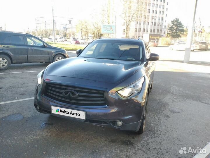 Infiniti QX70 3.7 AT, 2013, 170 000 км