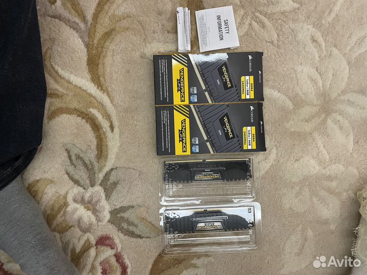Оперативная память ddr4 16gb 2400 Corsair