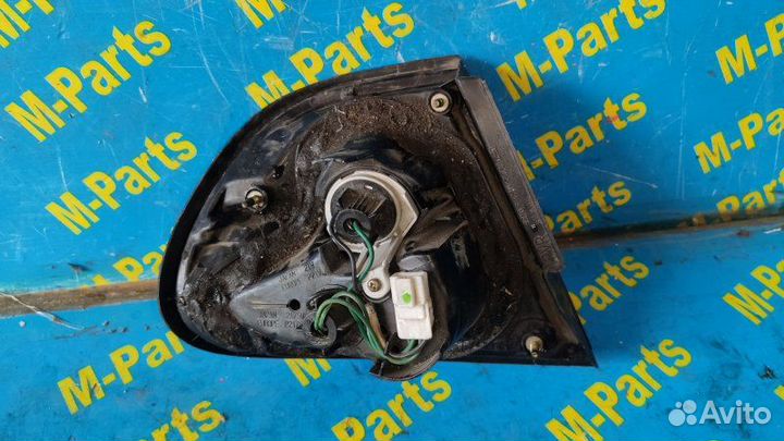 Стоп-сигнал правый Nissan Pulsar FN15