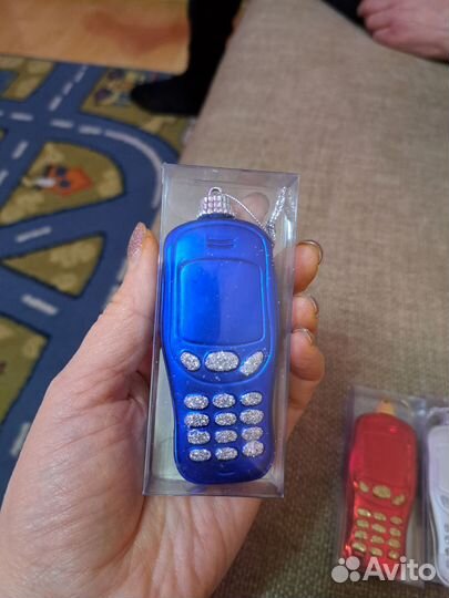 Елочные украшения. Телефон