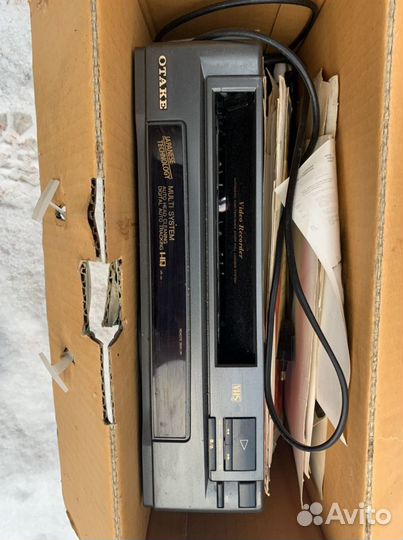 Видеомагнитофон