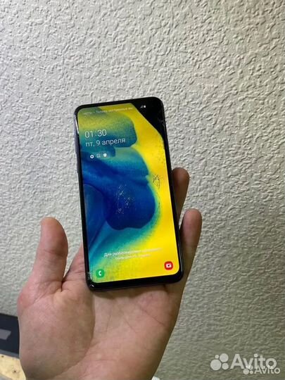 Замена разбитого стекла на Samsung