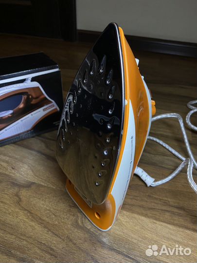 Утюг Ладомир