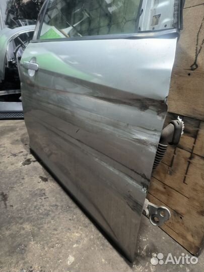Дверь передняя правая Ford Focus 3