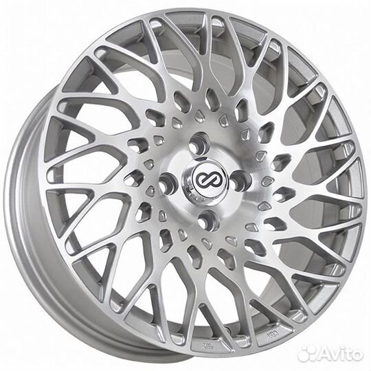 Диск литой Sakura Wheels 9511 (700) R15*7.0 4*98 ET +35 цо 58,6мм