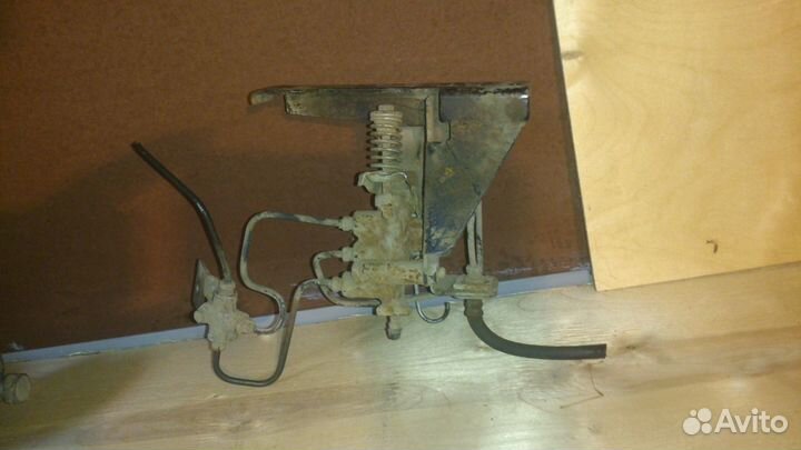 Ford Ranger Mazda BT-50 датчик положения кузова