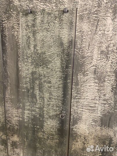 Стекло для душевой кабинки бу iddis