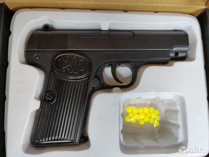 Пистолет металл М17
