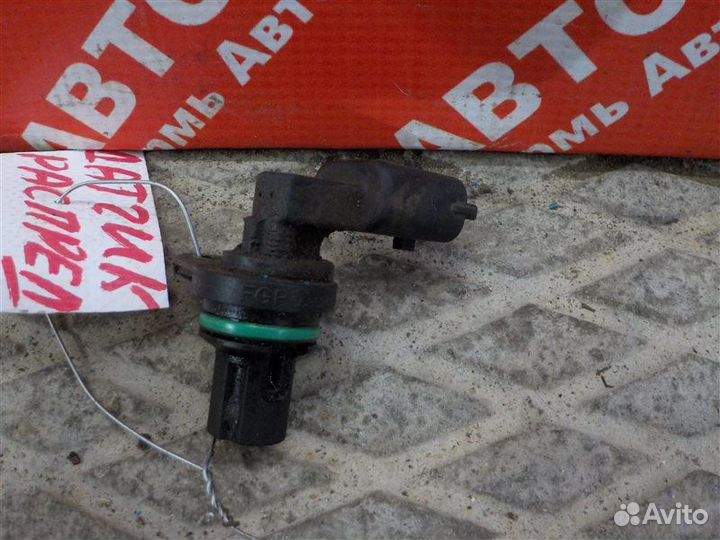 Датчик распредвала Opel Astra-H седан Z18XER 2008