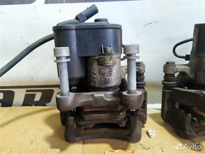 Суппорт задний Volkswagen Passat B6 1.8 BZB 2008