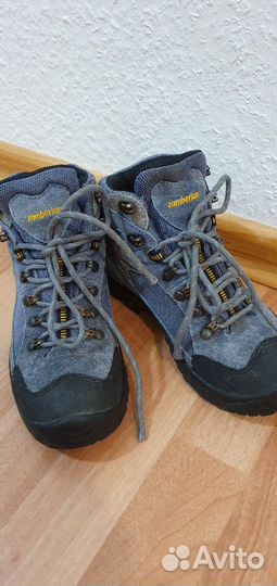 Ботинки туристические