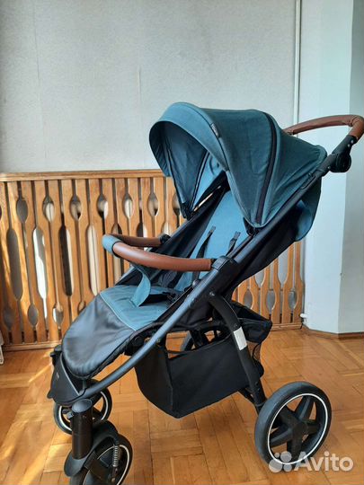 Прогулочная коляска tomix