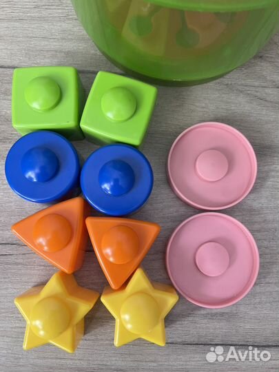 Развивающие игрушки