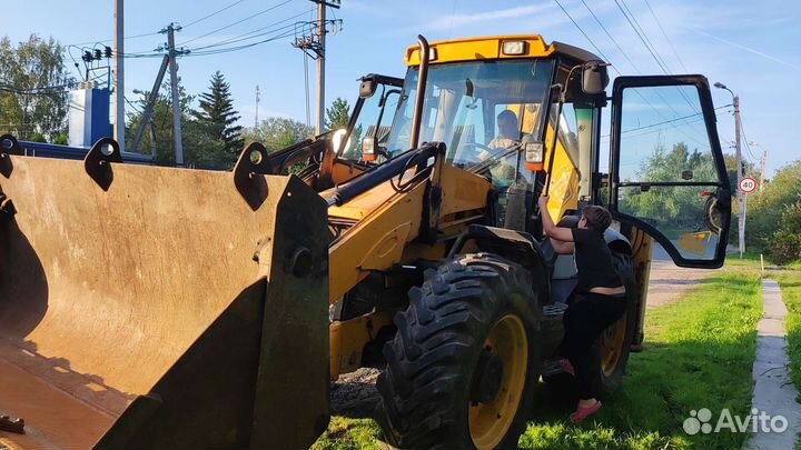 Экскаватор-погрузчик JCB 4CX Sitemaster, 2010