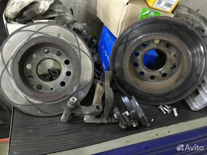 Задние тормозные диски 253мм + колодки VAG