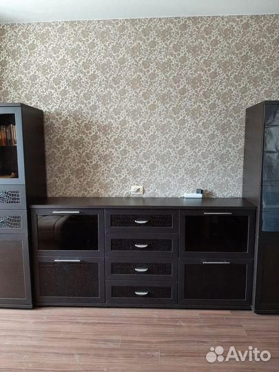 Продам шкаф горку для гостиной