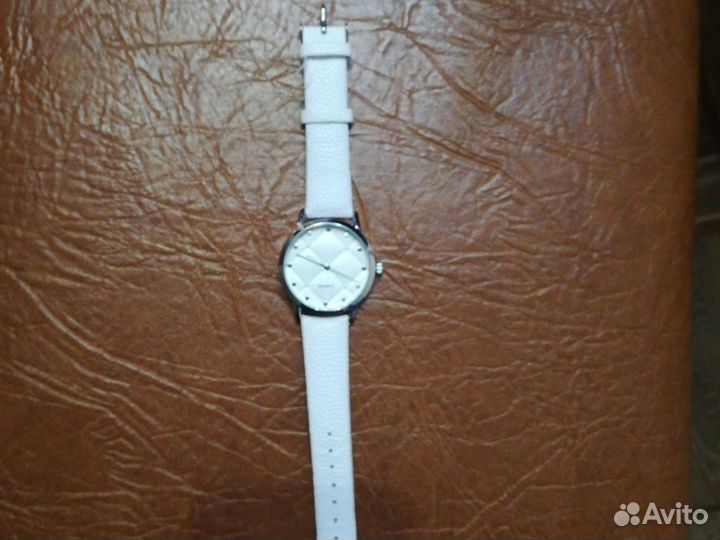 Часы наручные