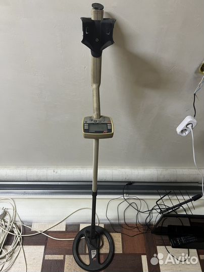 Металлоискатель minelab explorer 2