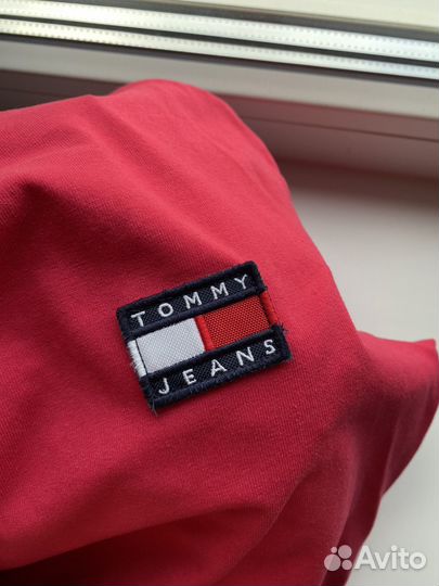 Футболка женская Tommy