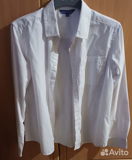 3 рубашки б/у на мальчика 140