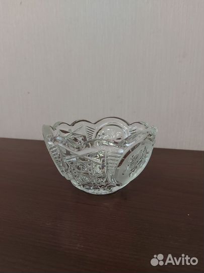 Хрустальная конфетница салатница разные