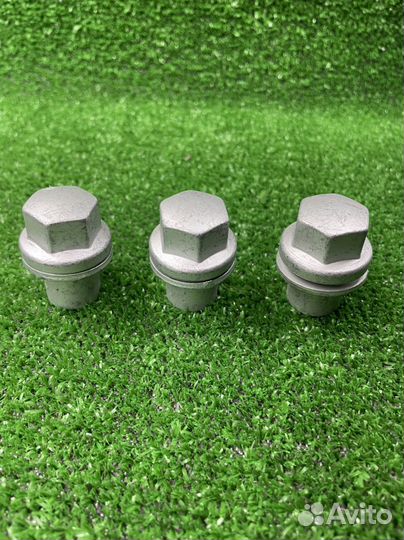 Колесные гайки Range Rover