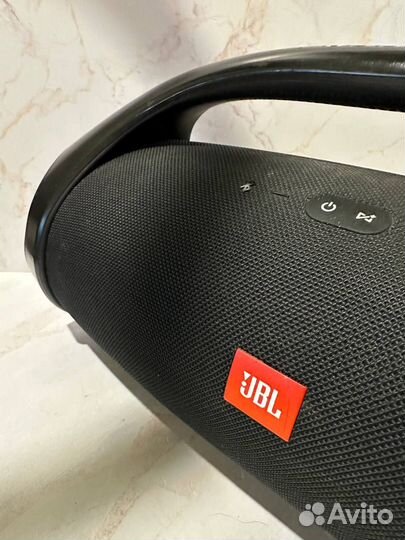 Портативная колонка JBL Boombox 1 (53015)