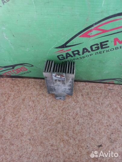 Блок управления вентилятором Mercedes-Benz E240 Ат