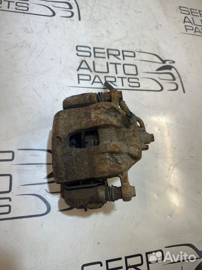 Суппорт передний правый Hyundai Solaris 5P G4FC