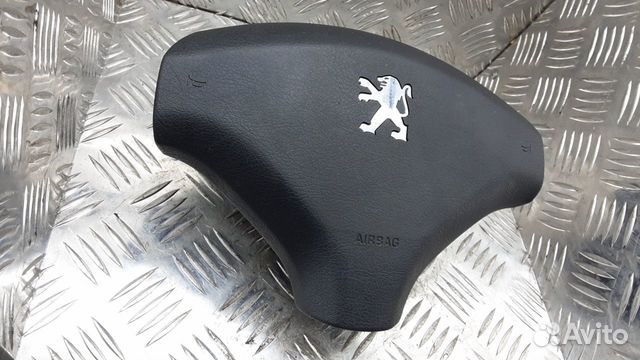 Подушка безопасности в рулевое колесо Peugeot 308