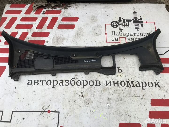 Решетка стеклооч. (планка под лобовое стекло) Land