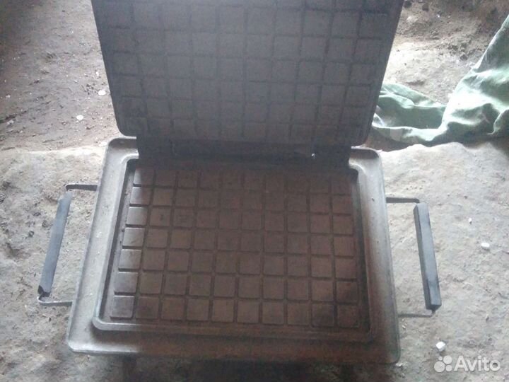 Электрическая вафельница бу