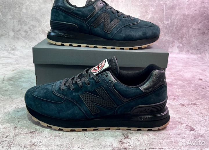 Кроссовки New Balance стильные