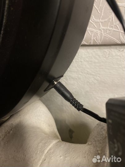 Робот пылесос redmond на зап части