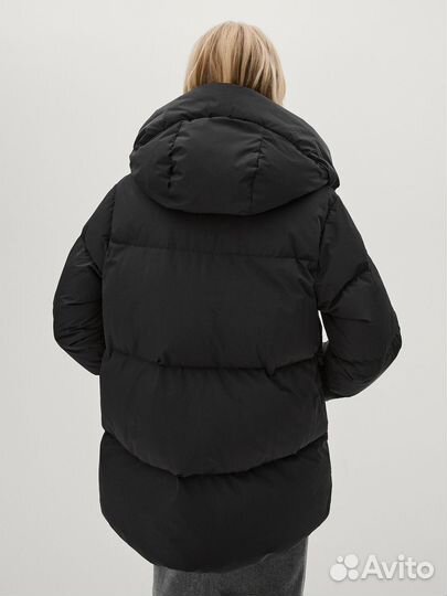 Пуховик черный Massimo Dutti