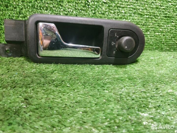 Ручка двери внутренняя передняя левая Volkswagen