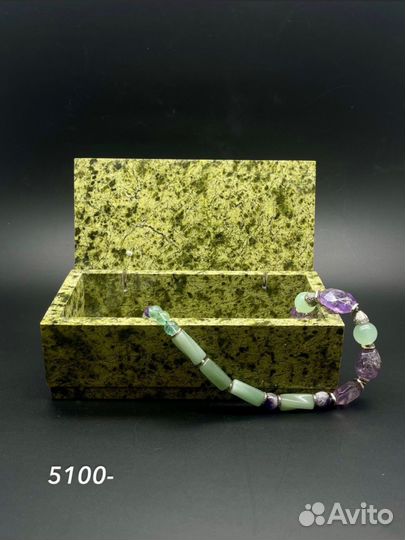 Шкатулка из змеевика