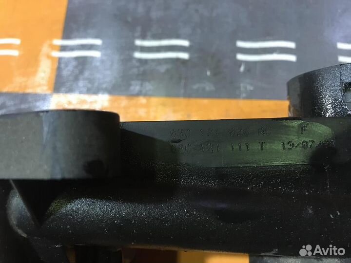 Корпус термостата Фольксваген Гольф Плюс 5М