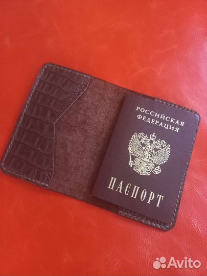 Обложка на паспорт,кожа,ручная работа