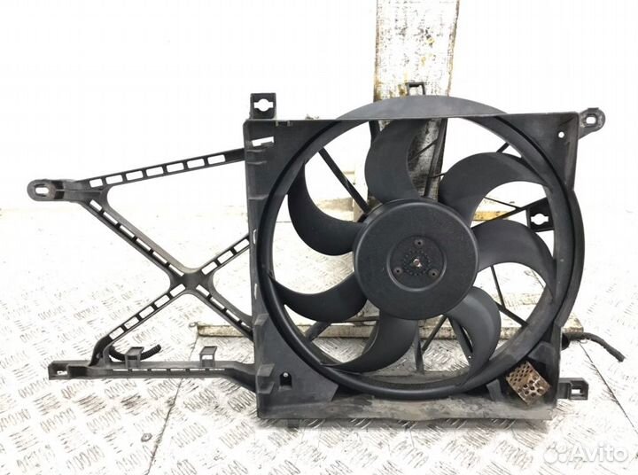 Вентилятор радиатора Opel Astra H 1.6 I 2007