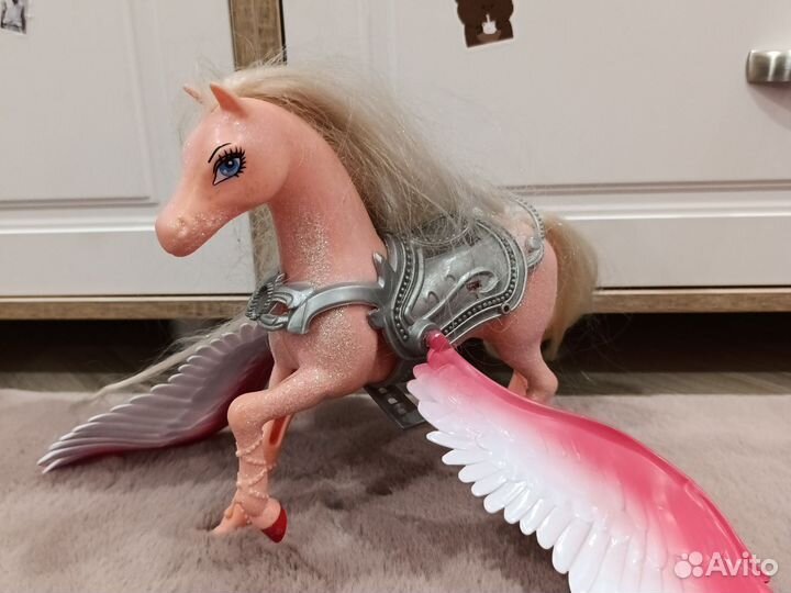 Пластиковая игрушка (Пегас)