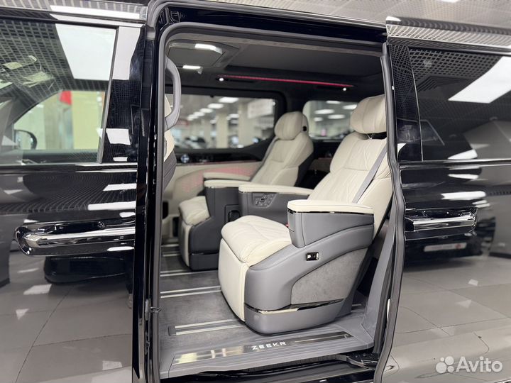 Zeekr 009 789 л.с. AT, 2024, 36 км