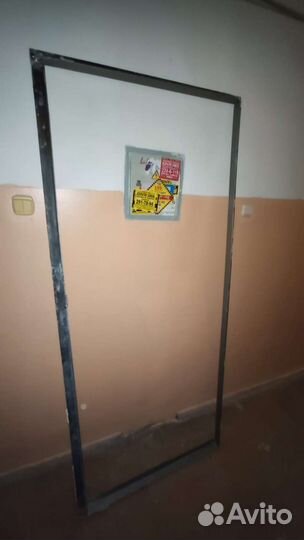 Дверь входная металлическая б/у, левая