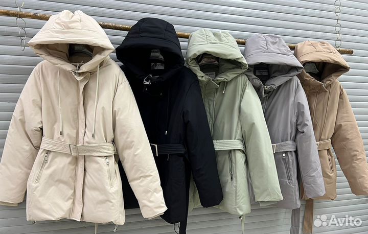 Пуховик зимний женский