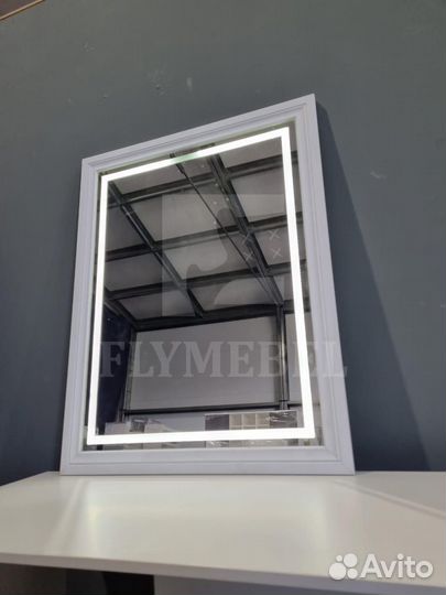 Зеркало с подсветкой