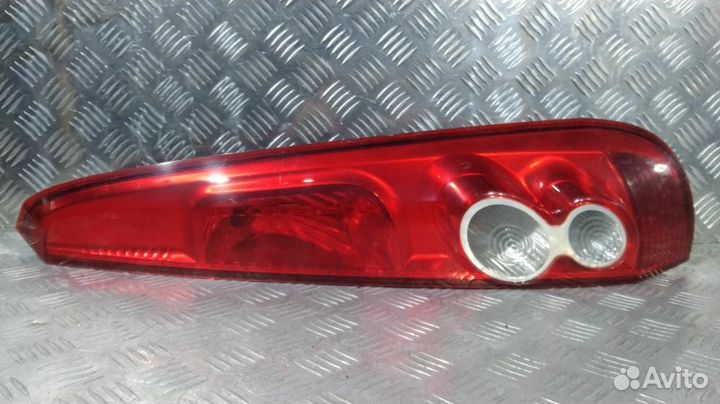 Фонарь Ford Fiesta 5 (2002-2009)