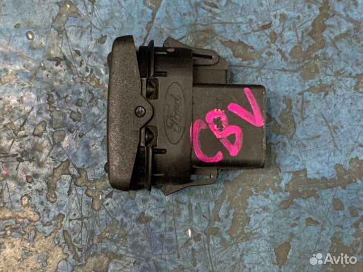 Кнопка стеклоподъемника Ford Kuga CBV